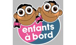 enfants à bord fille et garçon méditerranéens - 15x13,5cm - Sticker/autocollant